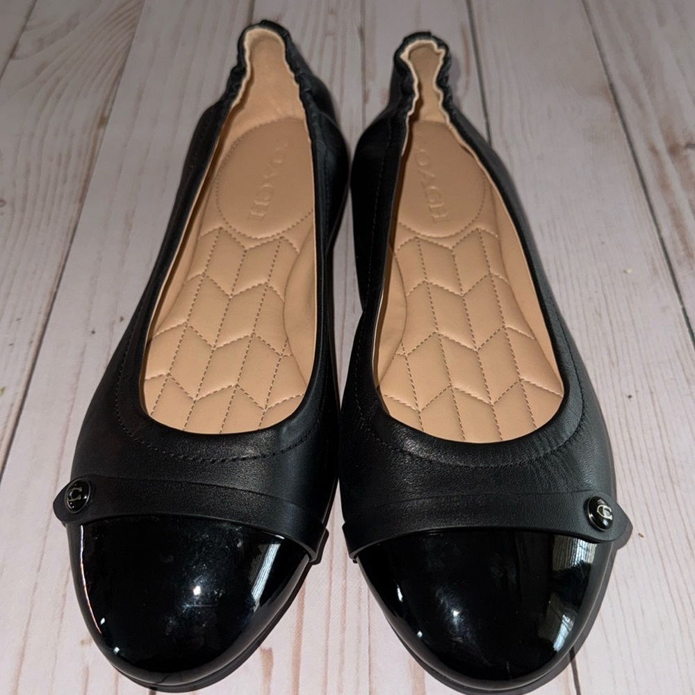 Classic Black Women's Ballet Flat with Patent Toe New Size 8 - Picture 3 of 15